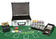 Set de poker de lux DELUXE într-o valiză + accesorii